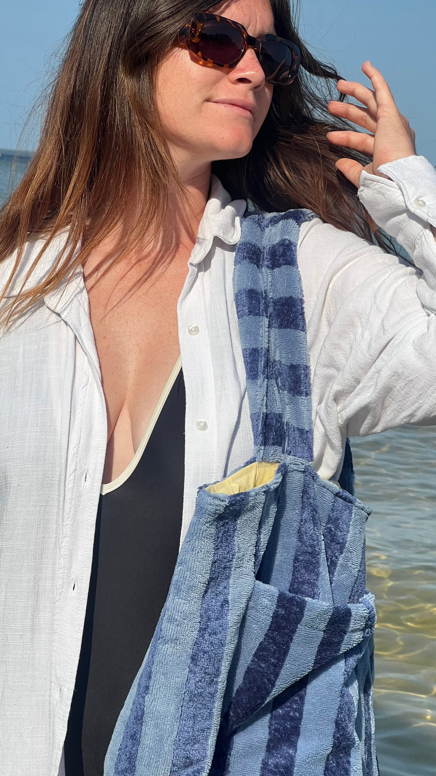 Sac de plage : rayures bleues